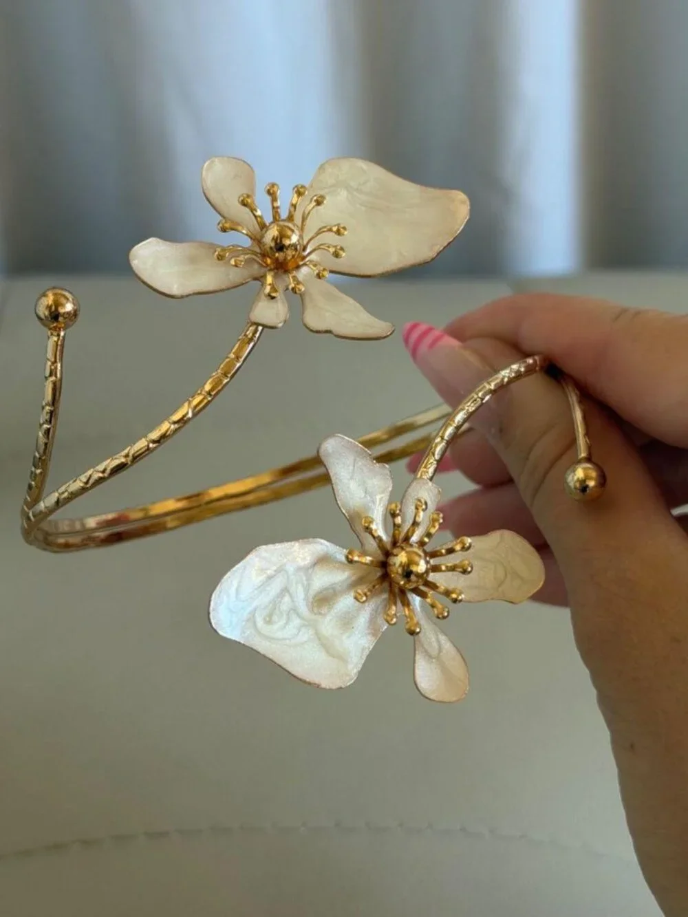 Preppy Gold Flower Wire Wrap Bracelet Boho Coquette OS